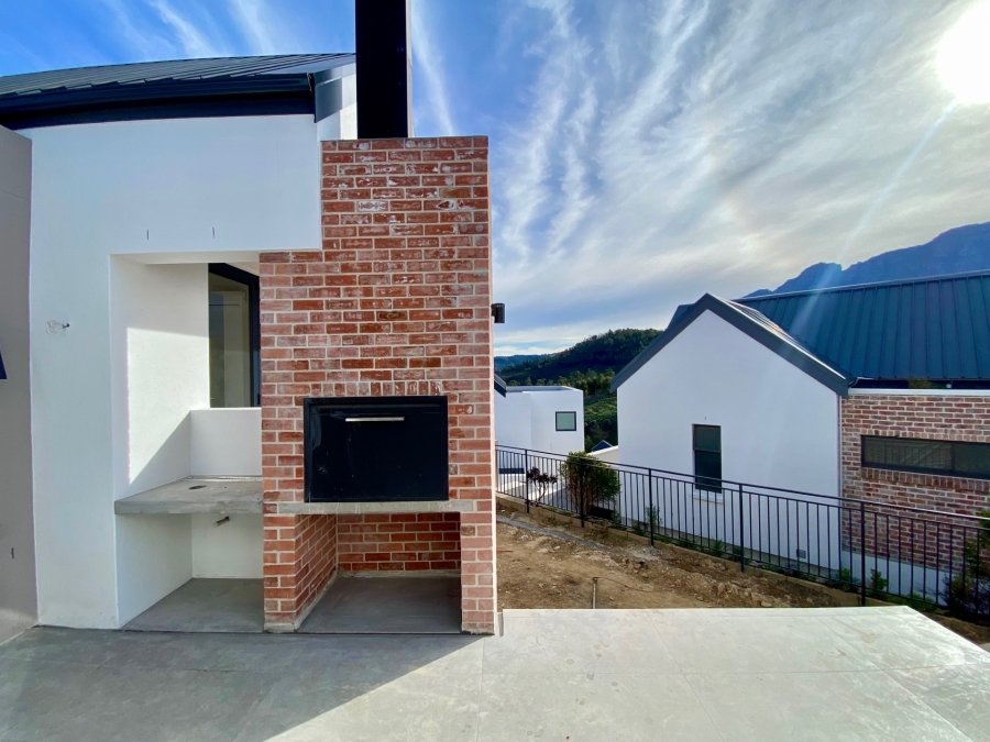 3 Bedroom Property for Sale in La Roche Western Cape